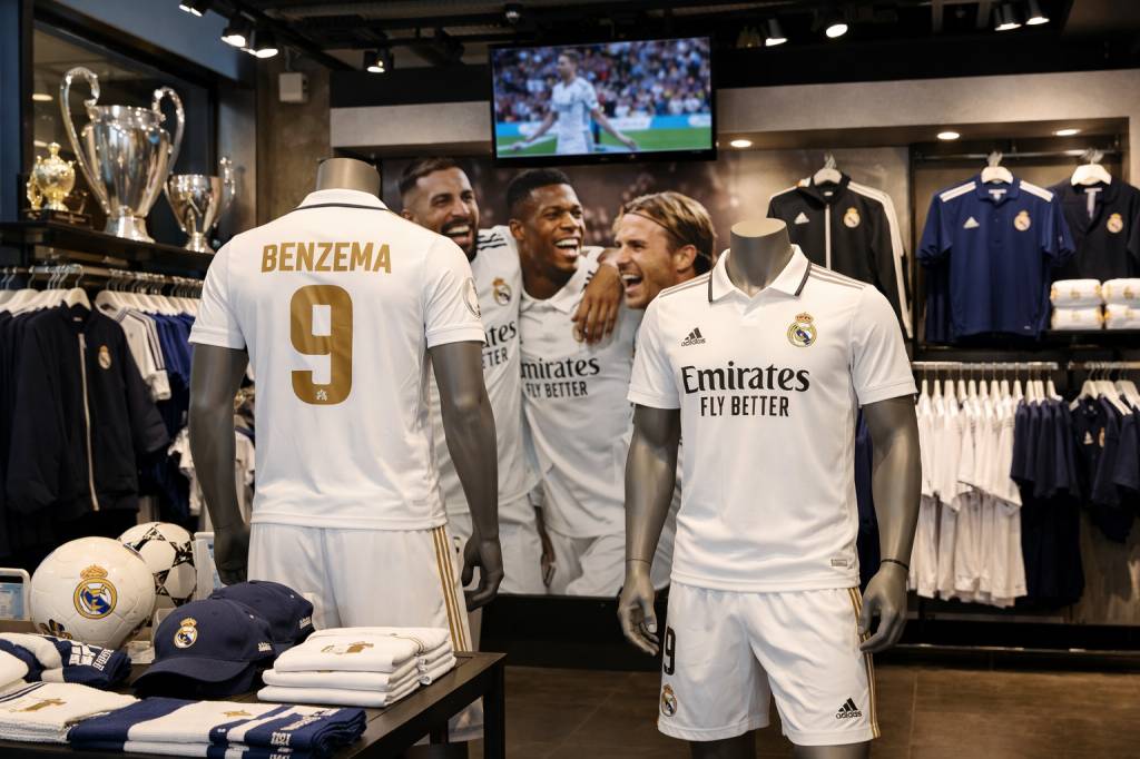 Boutique real madrid paris : où trouver les meilleurs produits merengue dans la capitale